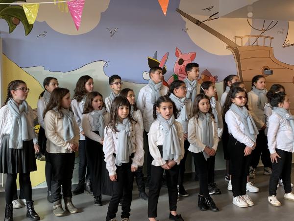 1001 schakels op bezoek in het kinderziekenhuis Koningin Fabiola